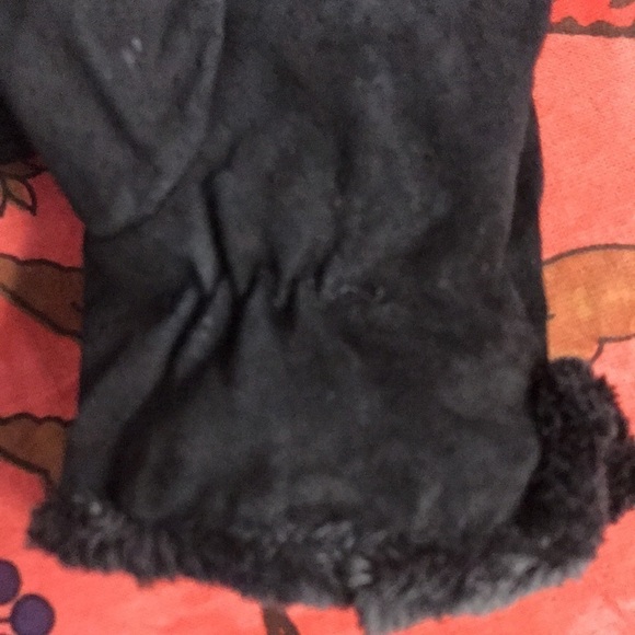 Women’s Black Suede Gloves with Fleece lining Size M Excellent Condition - Picture 6 of 8